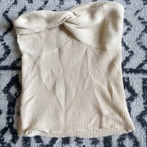 Good condition. Worn once. Strapless top